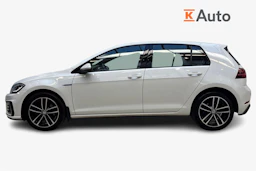 valkoinen Volkswagen Golf 2018 kuva 5.