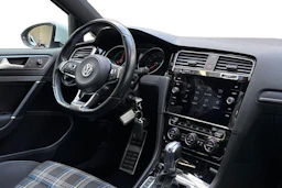 valkoinen Volkswagen Golf 2018 kuva 7.