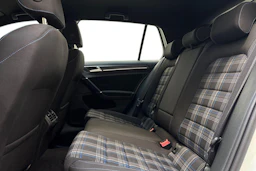 valkoinen Volkswagen Golf 2018 kuva 8.