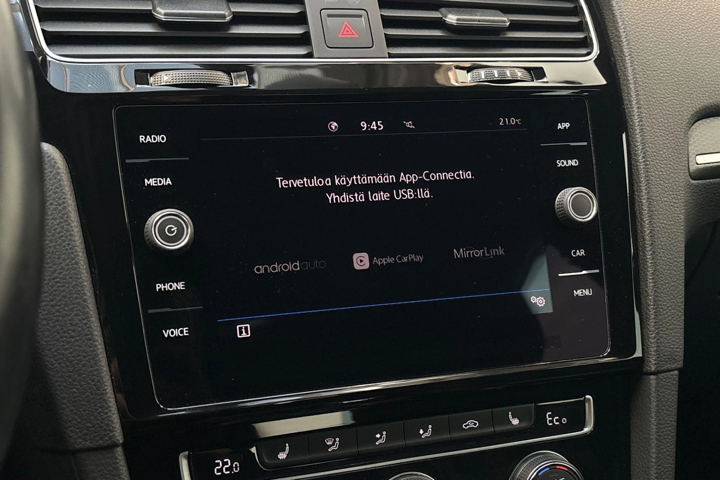 valkoinen Volkswagen Golf 2018 kuva 17.