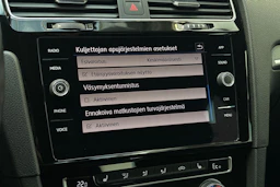 valkoinen Volkswagen Golf 2018 kuva 19.