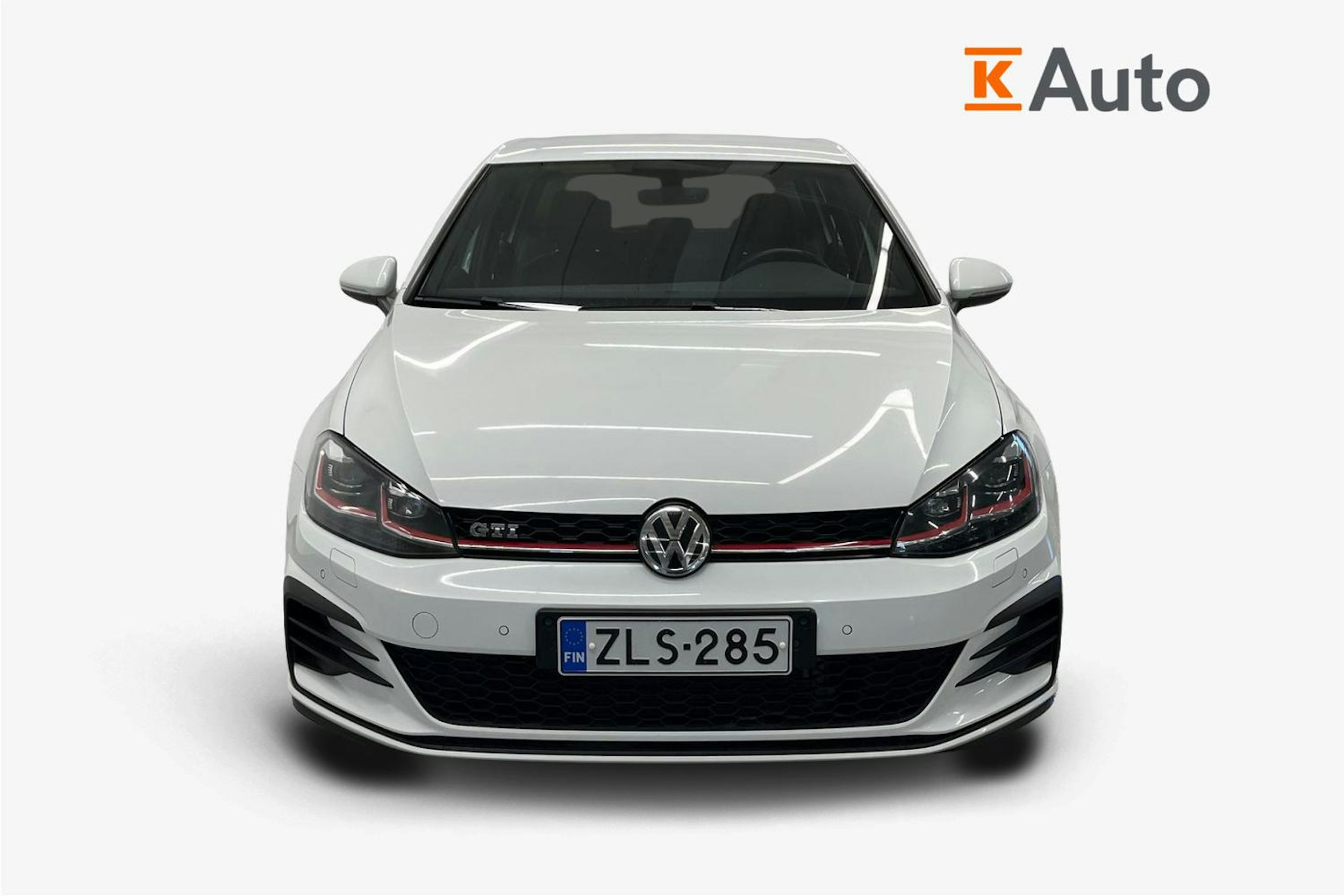 valkoinen Volkswagen Golf 2018 kuva 5.