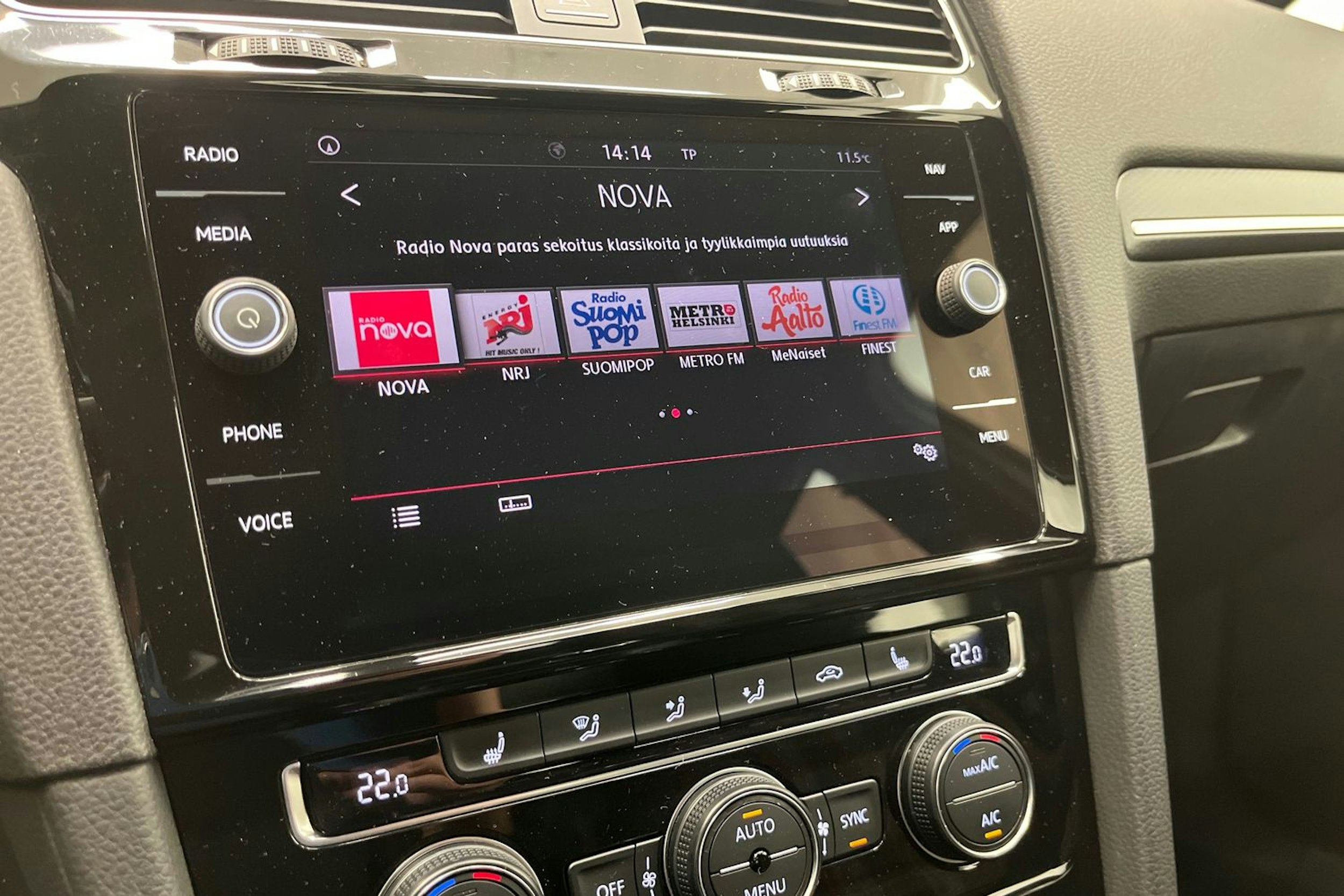 valkoinen Volkswagen Golf 2018 kuva 15.