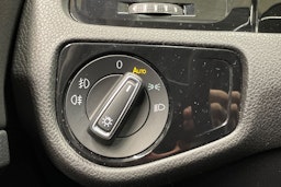 Valkoinen Volkswagen GOLF 2018 kuva 24.