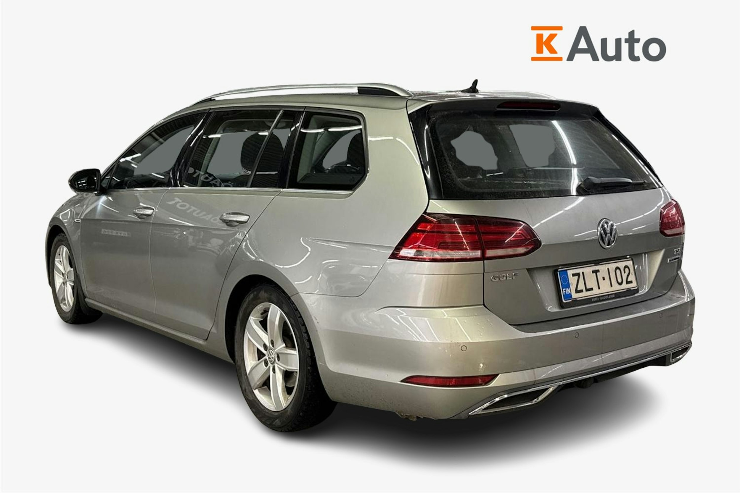 harmaa Volkswagen Golf 2018 kuva 2.