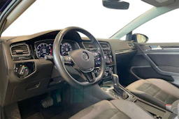 sininen Volkswagen Golf 2018 kuva 6.