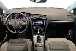 sininen Volkswagen Golf 2018 kuva 7.
