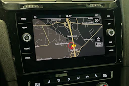 sininen Volkswagen Golf 2018 kuva 20.