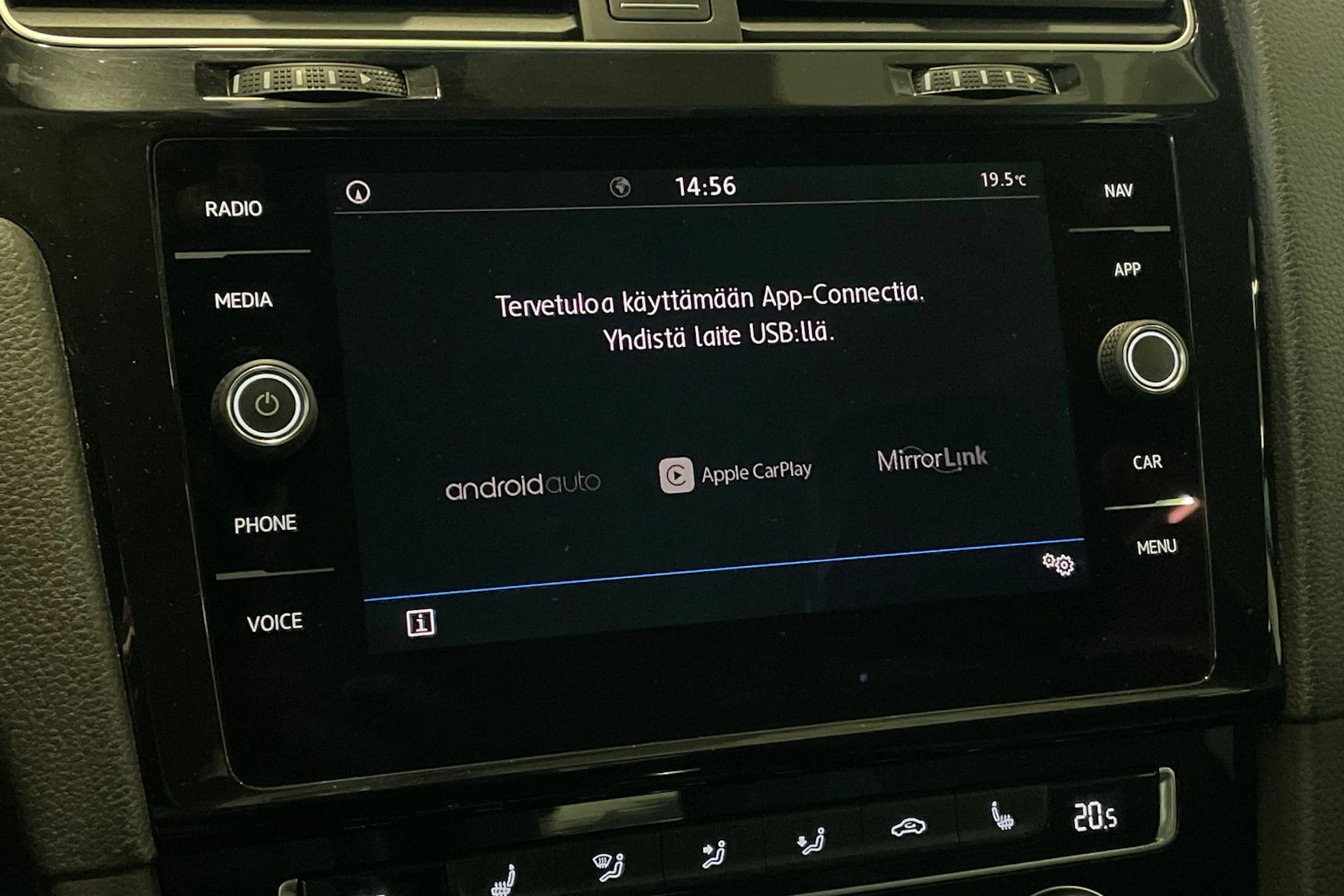 sininen Volkswagen Golf 2018 kuva 21.