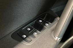 sininen Volkswagen Golf 2018 kuva 27.
