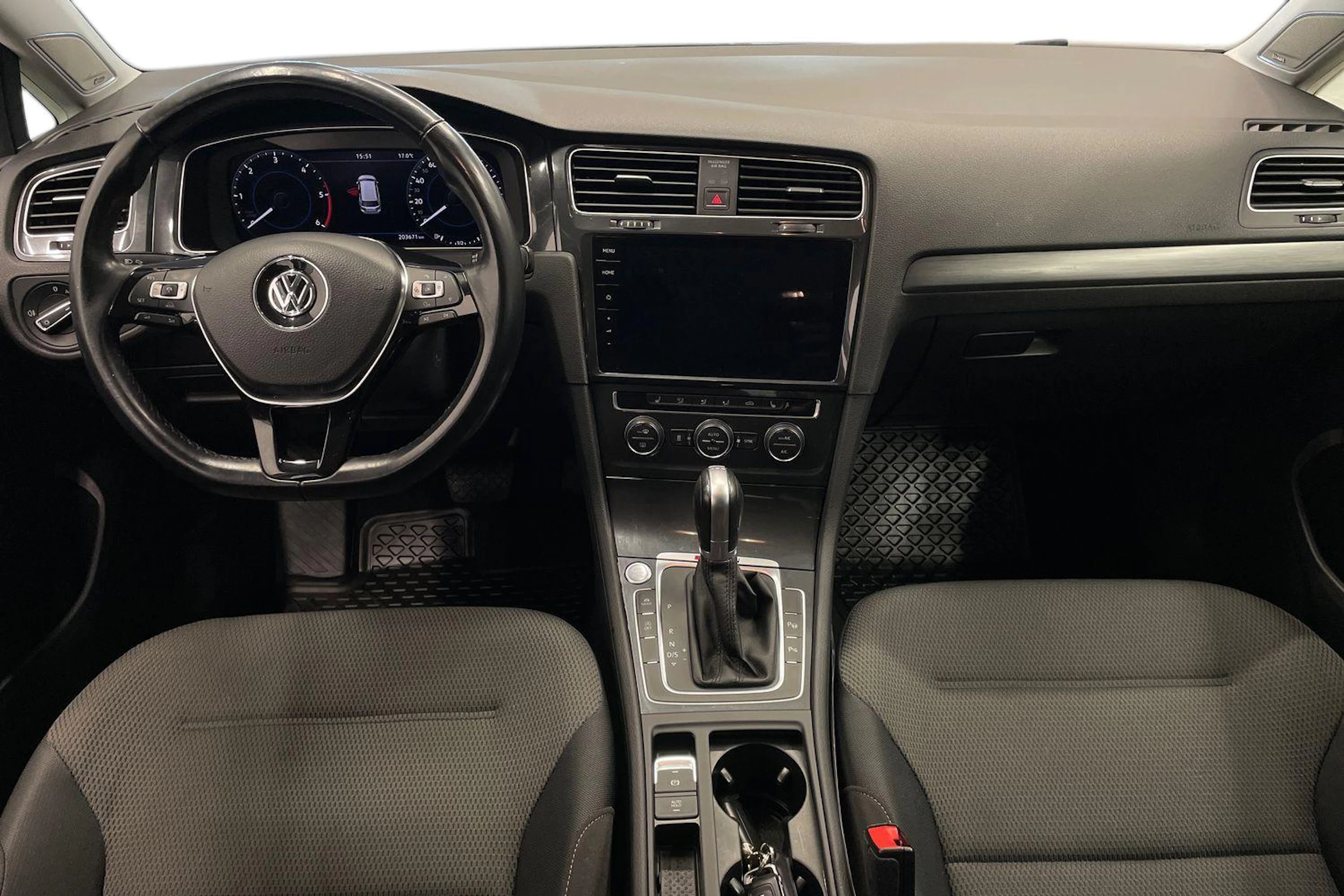 Musta Volkswagen GOLF 2018 kuva 7.