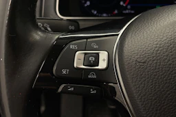 Musta Volkswagen GOLF 2018 kuva 14.