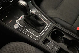 Musta Volkswagen GOLF 2018 kuva 17.