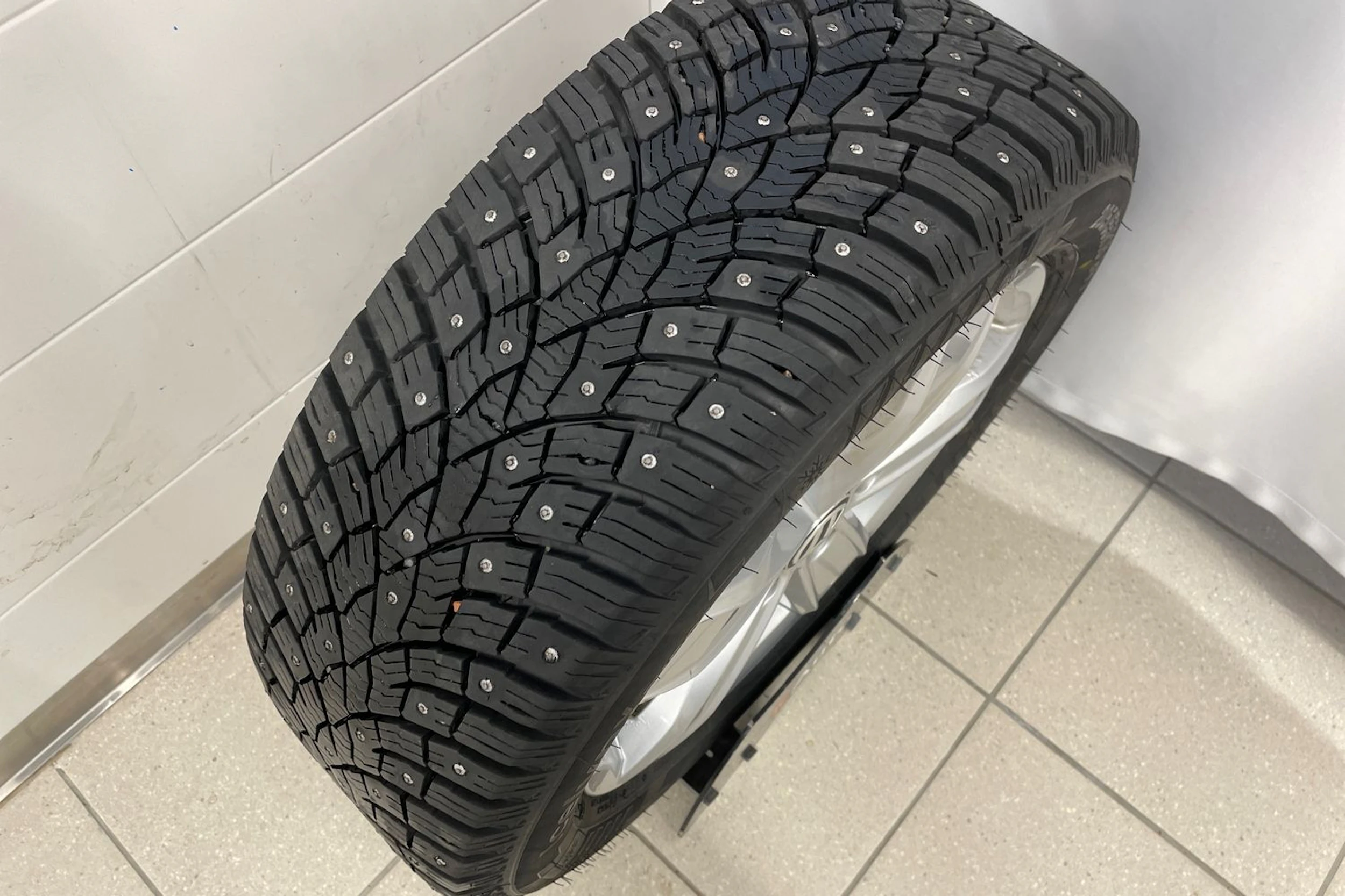 Musta Volkswagen GOLF 2018 kuva 26.