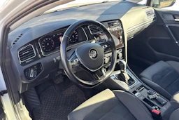 valkoinen Volkswagen Golf 2018 kuva 3.