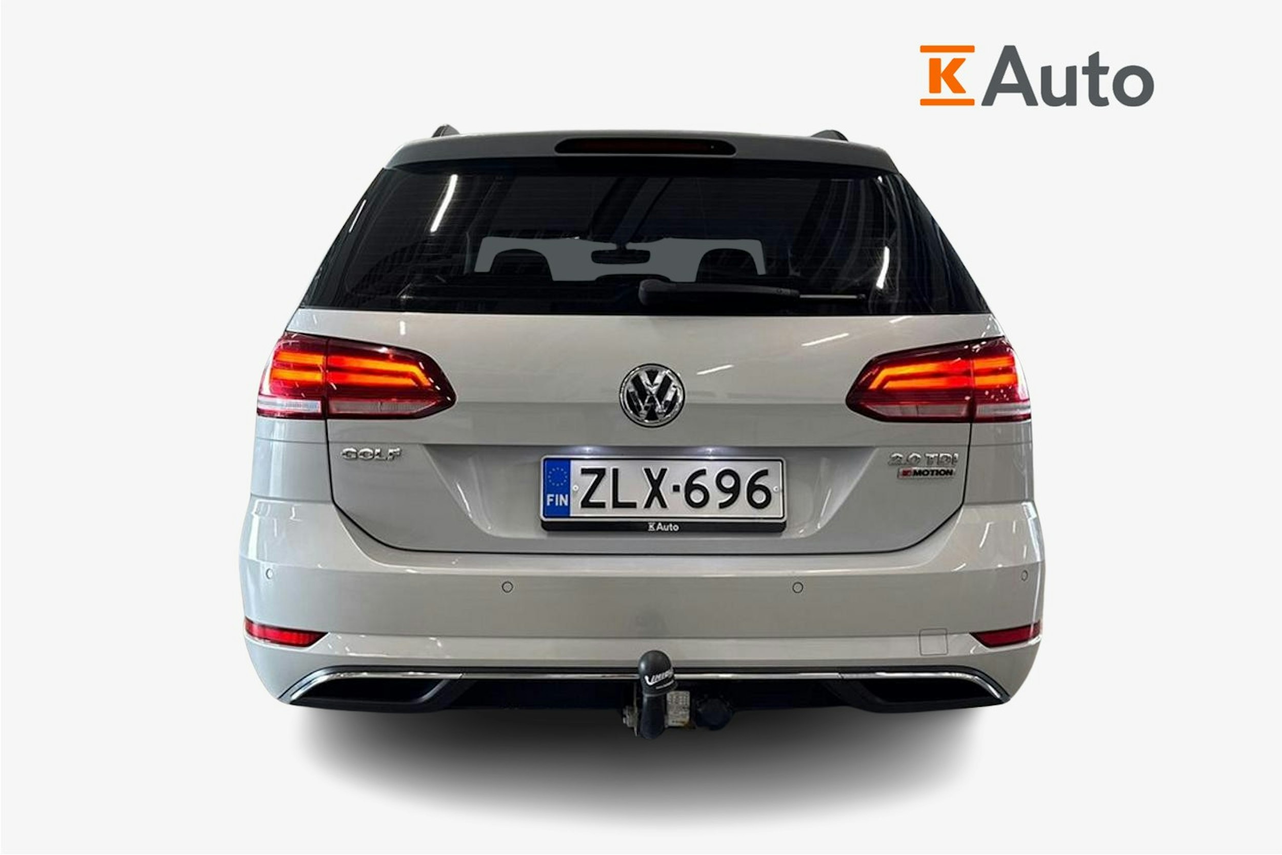 valkoinen Volkswagen Golf 2018 kuva 3.