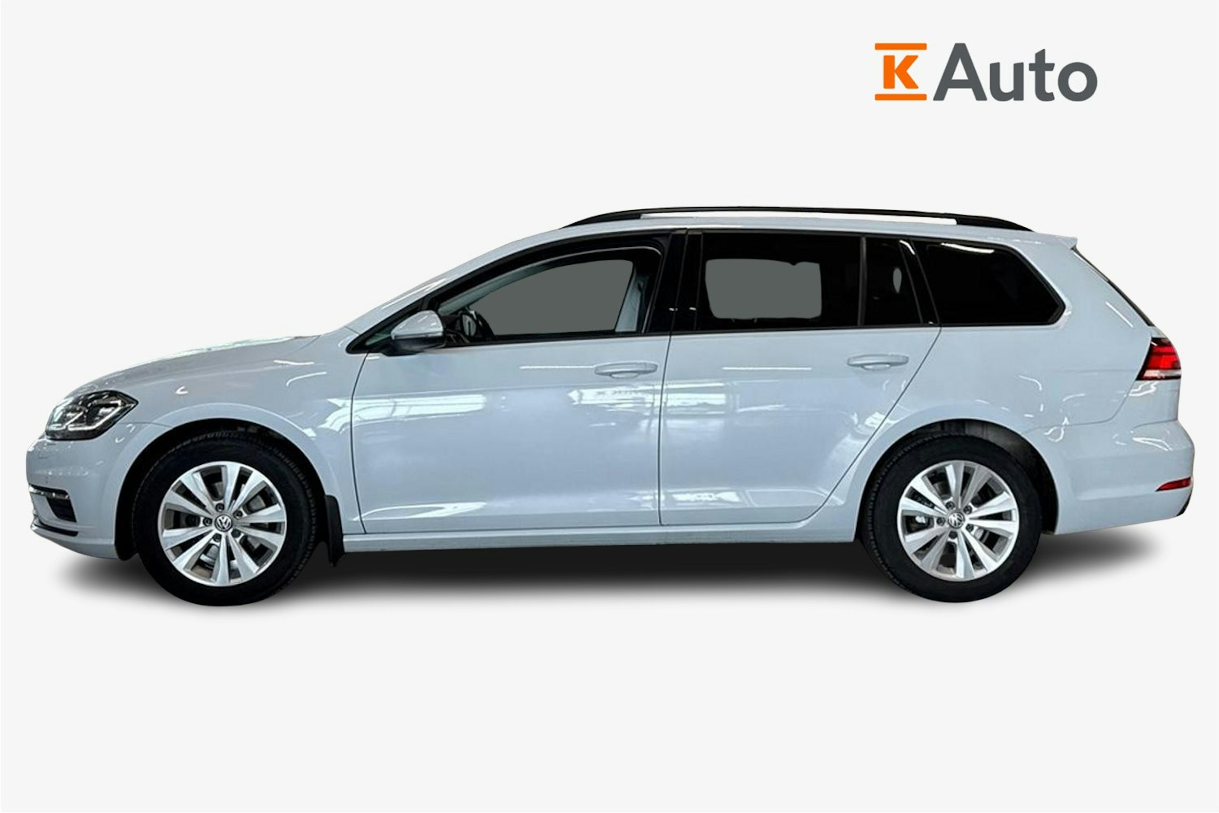 valkoinen Volkswagen Golf 2018 kuva 6.