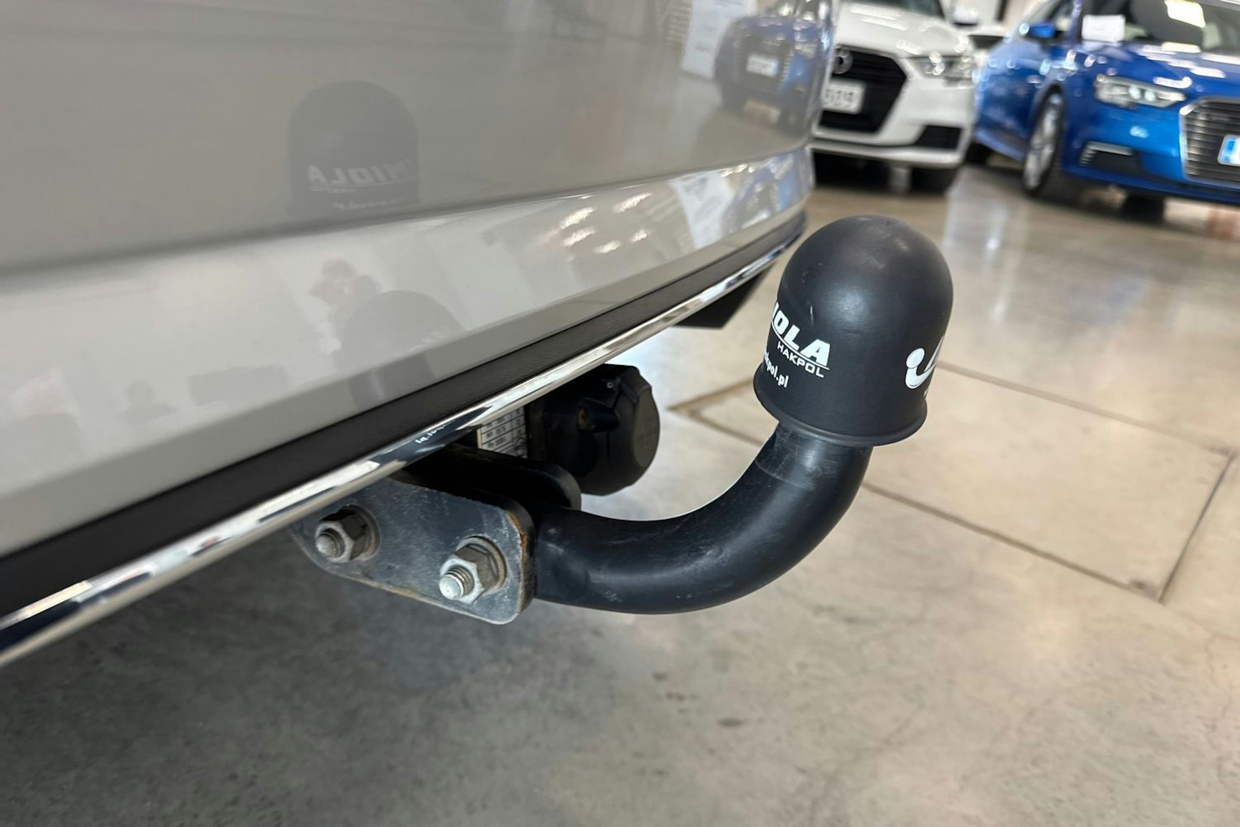 valkoinen Volkswagen Golf 2018 kuva 20.