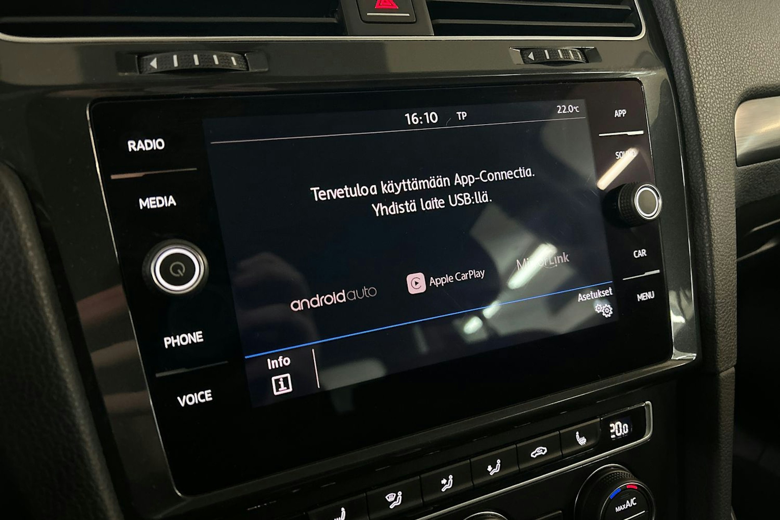 Musta Volkswagen GOLF 2018 kuva 19.