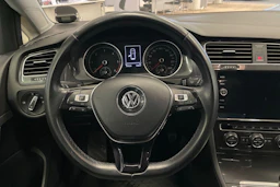 musta Volkswagen Golf 2018 kuva 18.