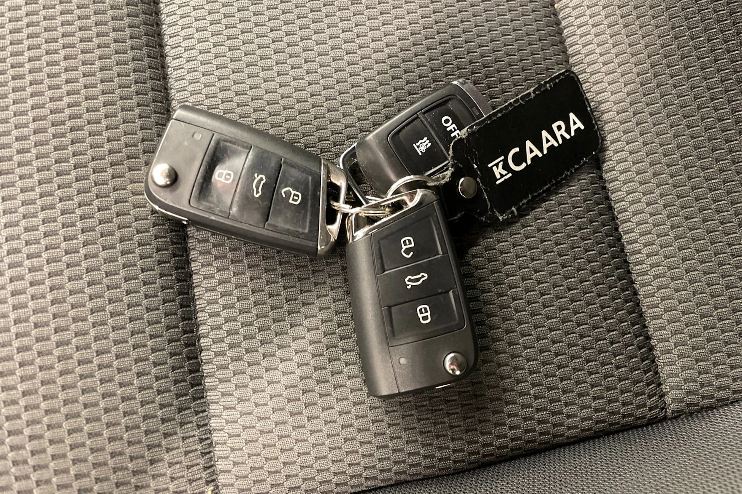 musta Volkswagen Golf 2018 kuva 19.