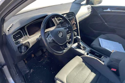 harmaa Volkswagen Golf 2019 kuva 3.