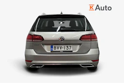 harmaa Volkswagen Golf 2019 kuva 4.
