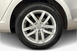 harmaa Volkswagen Golf 2019 kuva 12.
