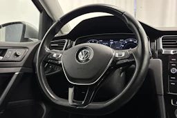 harmaa Volkswagen Golf 2019 kuva 16.