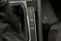 sininen Volkswagen Golf 2019 kuva 20.