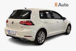 valkoinen Volkswagen Golf 2019 kuva 2.