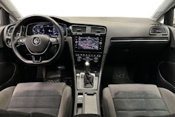 valkoinen Volkswagen Golf 2019 kuva 9.