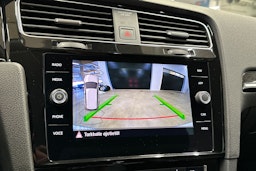 valkoinen Volkswagen Golf 2019 kuva 20.