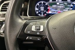 valkoinen Volkswagen Golf 2019 kuva 28.