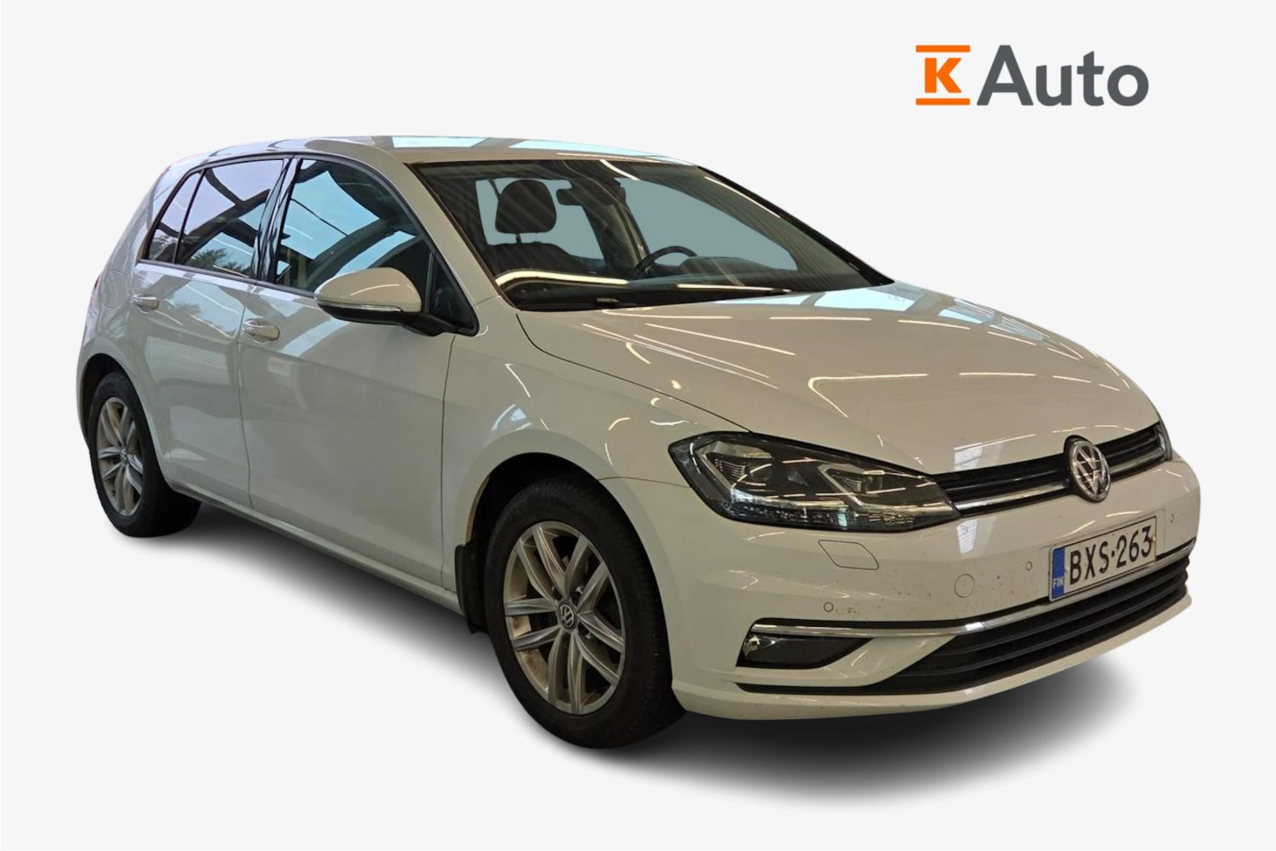 Valkoinen Volkswagen GOLF 2019 kuva 1.