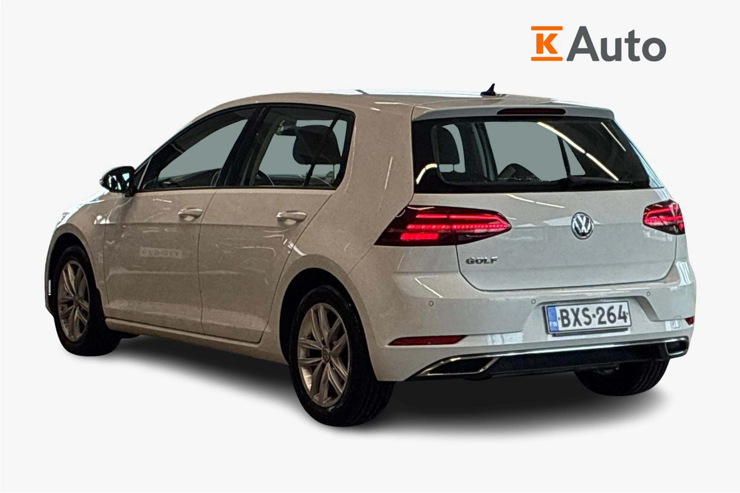 Valkoinen Volkswagen GOLF 2019 kuva 2.