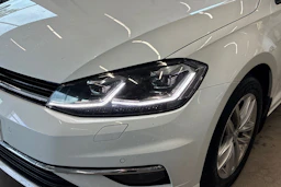 Valkoinen Volkswagen GOLF 2019 kuva 4.