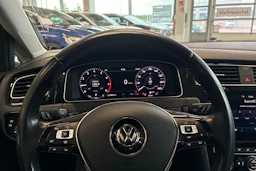 Valkoinen Volkswagen GOLF 2019 kuva 9.