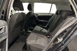 musta Volkswagen Golf 2019 kuva 10.