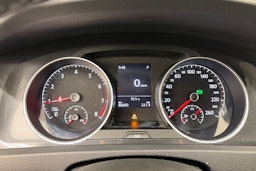 Valkoinen Volkswagen GOLF 2019 kuva 16.