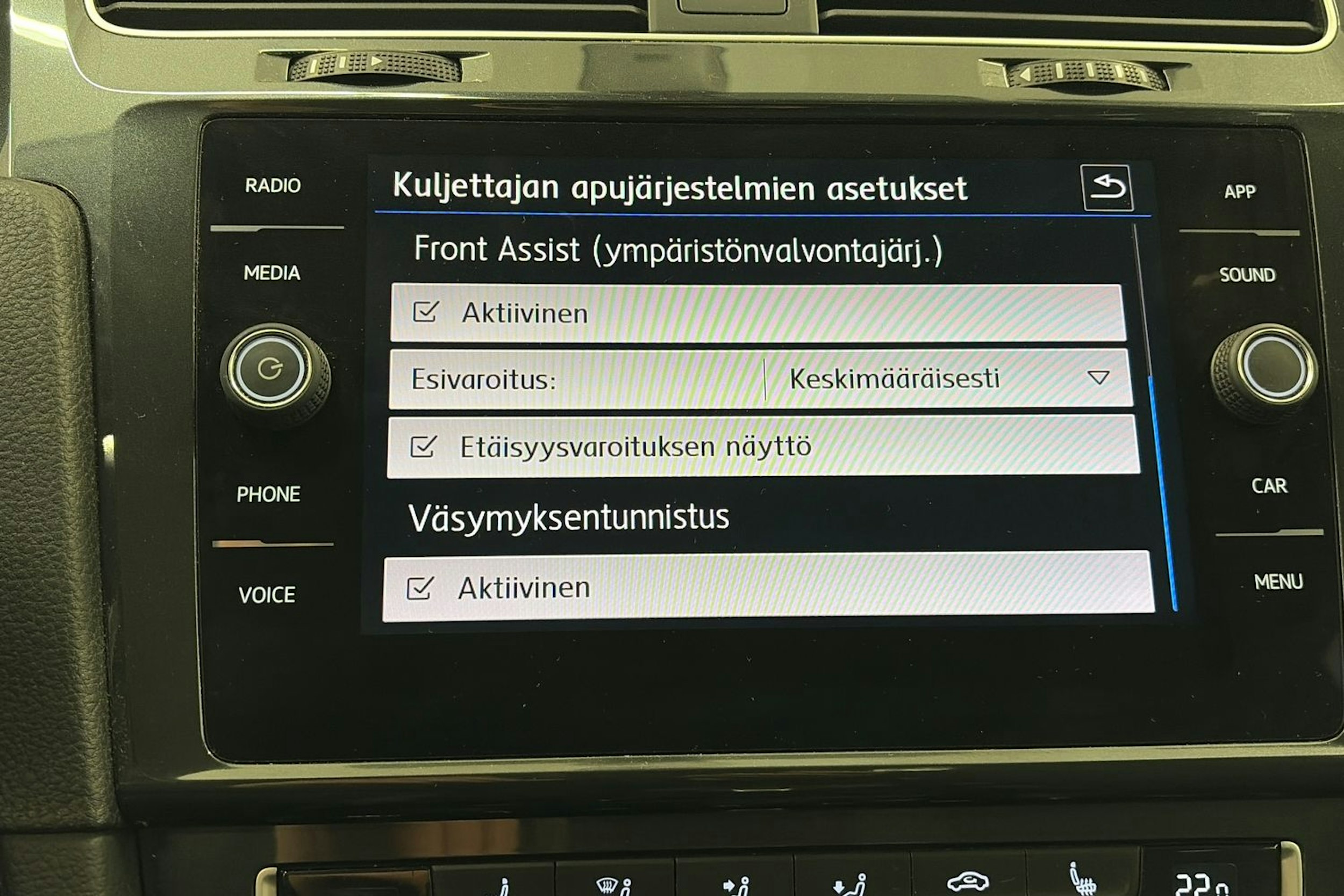 Valkoinen Volkswagen GOLF 2019 kuva 22.