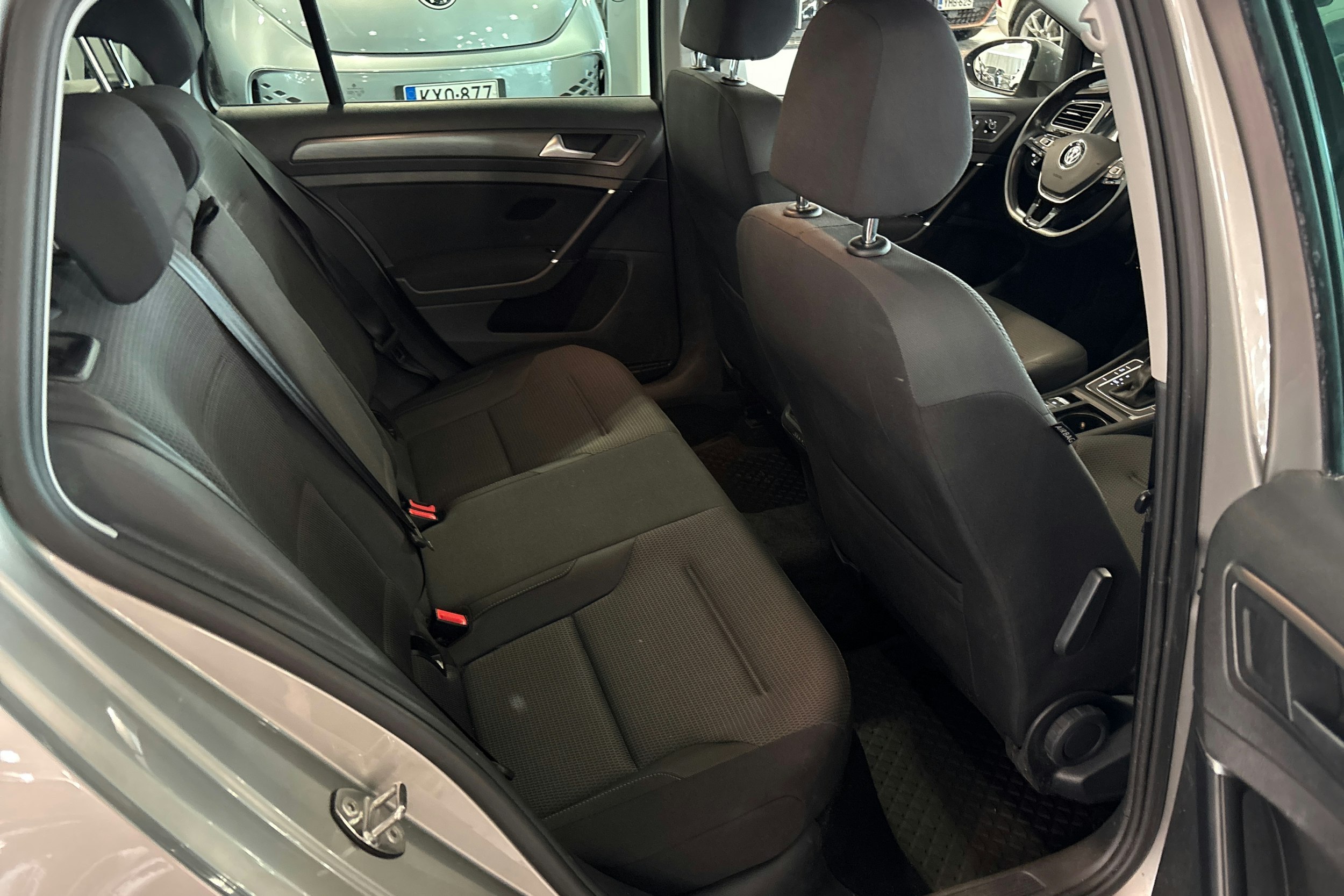 harmaa Volkswagen Golf 2019 kuva 15.