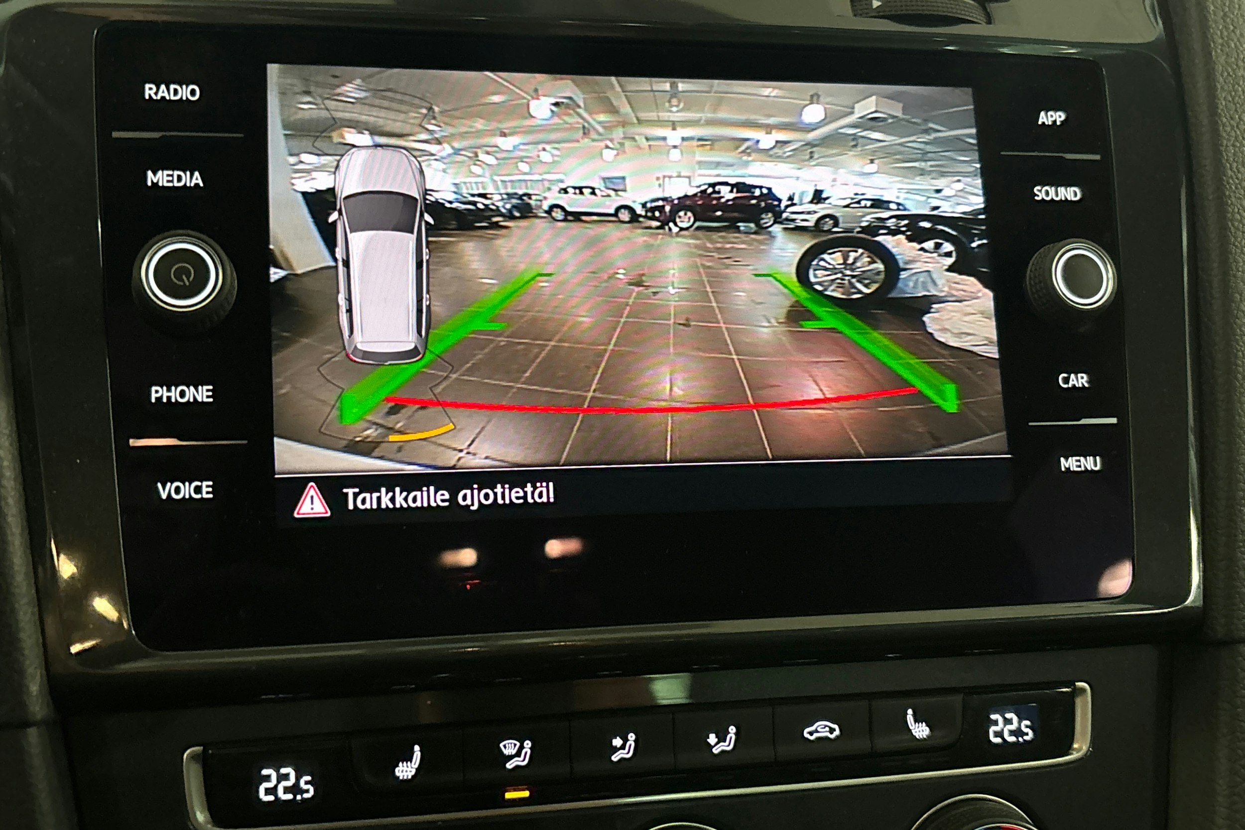 harmaa Volkswagen Golf 2019 kuva 21.