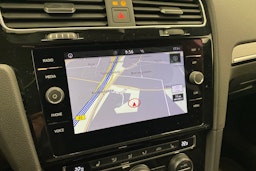 valkoinen Volkswagen Golf 2019 kuva 15.