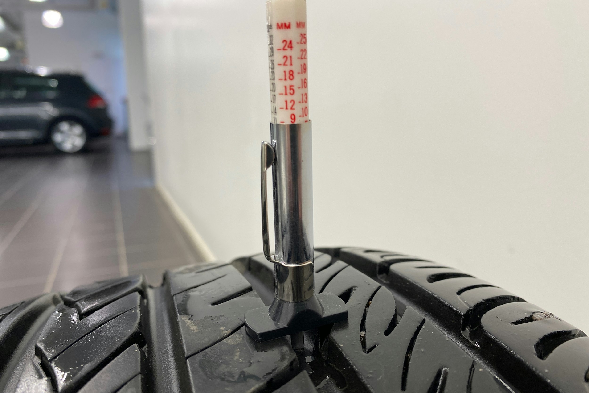 valkoinen Volkswagen Golf 2019 kuva 24.