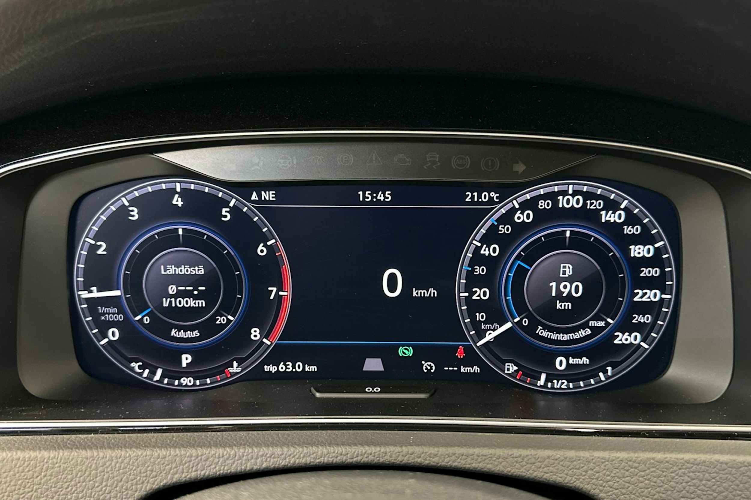 valkoinen Volkswagen Golf 2019 kuva 21.