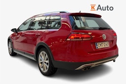 punainen Volkswagen Golf 2019 kuva 2.