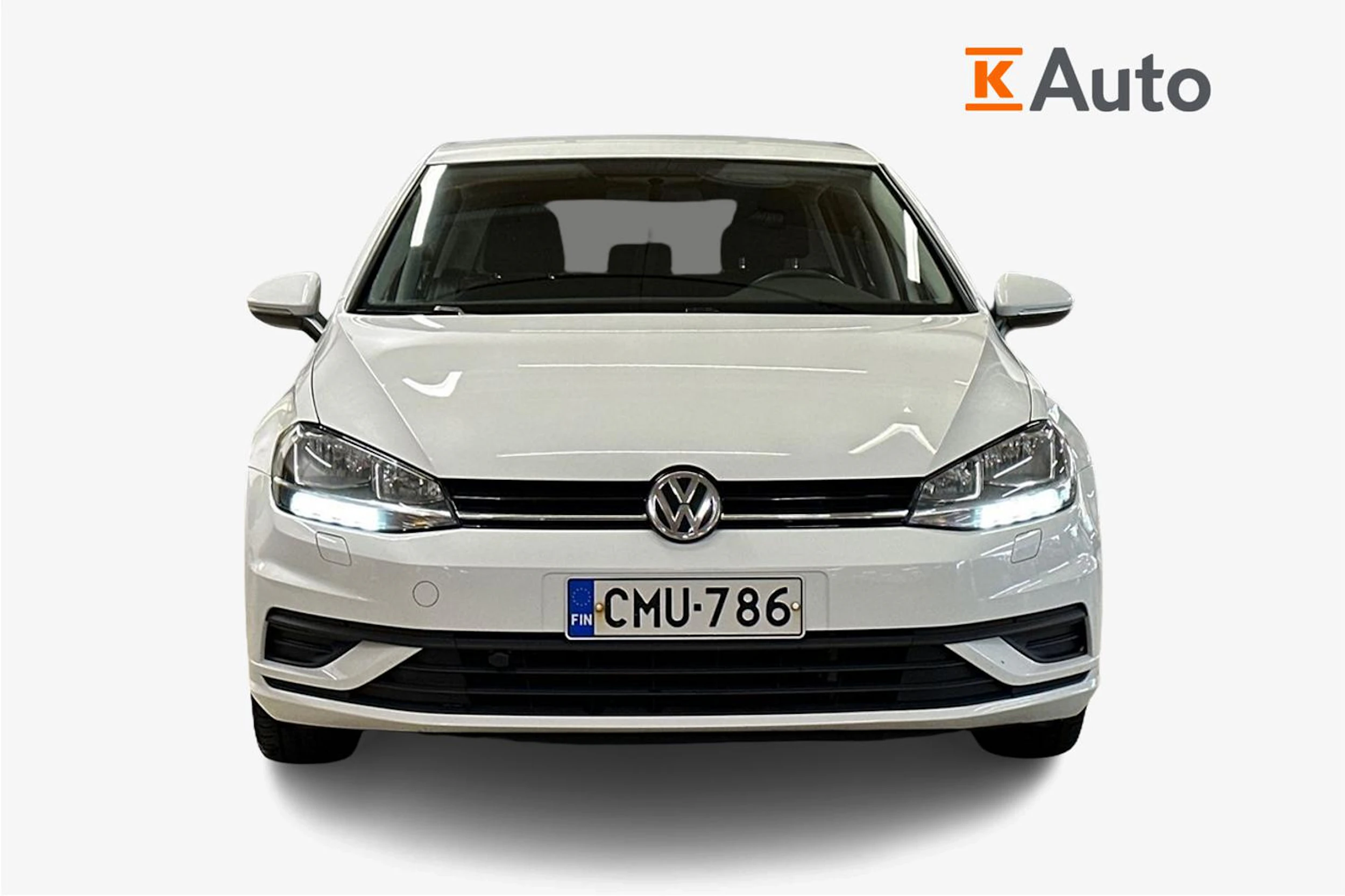 valkoinen Volkswagen Golf 2019 kuva 4.