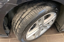 musta Volkswagen Golf 2019 kuva 10.