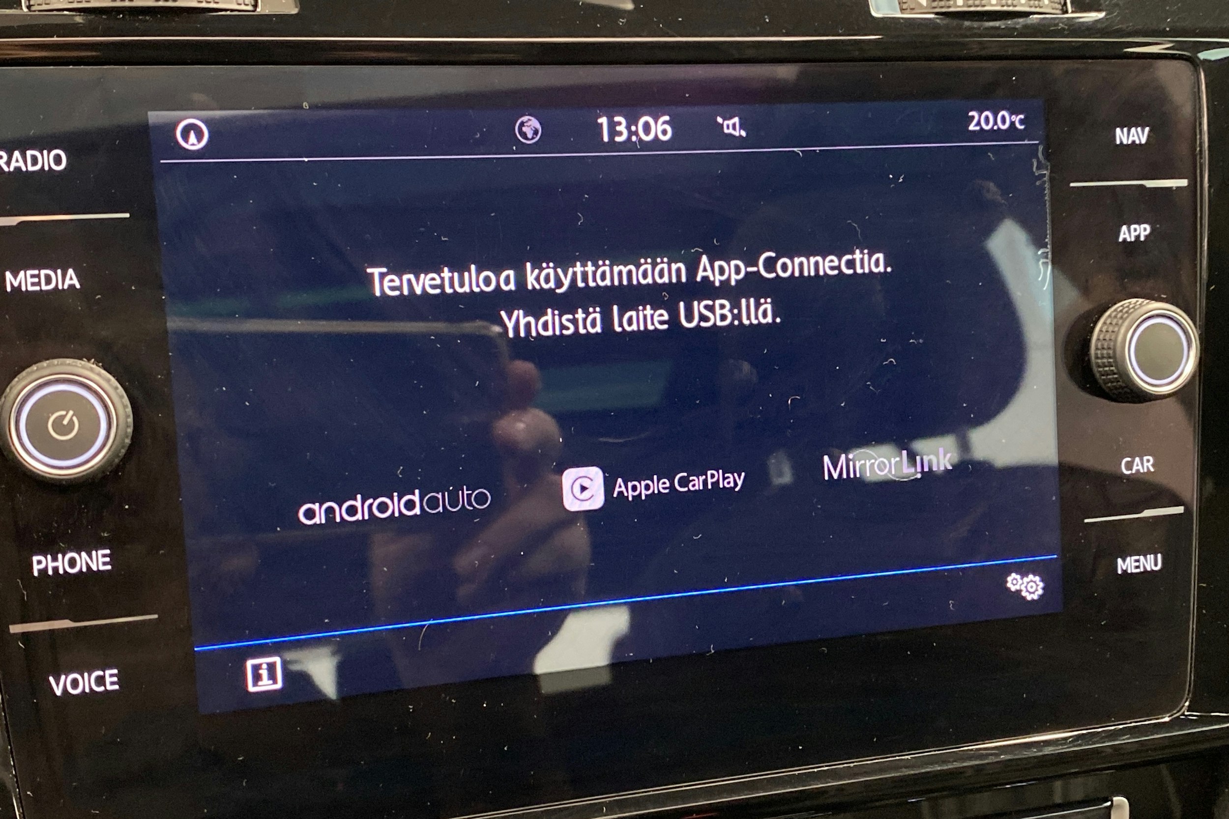 musta Volkswagen Golf 2019 kuva 23.